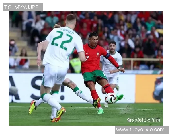 足球嘿社会:探索足球文化与社会变迁的深刻联系与影响 足球嘿社会:探索足球文化与社会变迁的深刻联系与影响