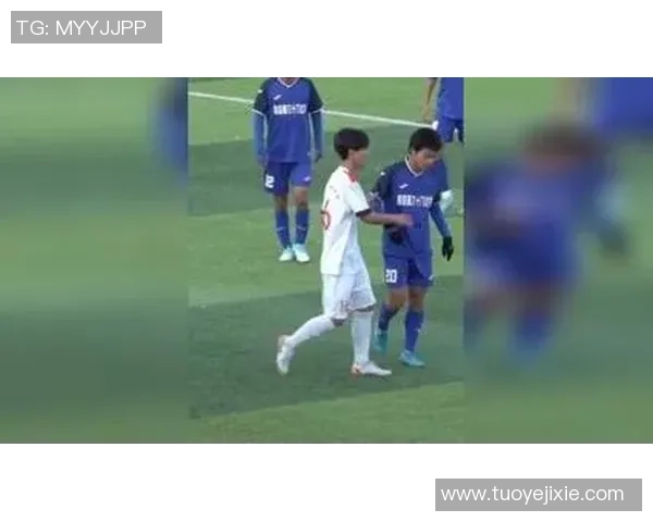 阿斌热爱足球的故事与梦想追逐之旅 阿斌热爱足球的故事与梦想追逐之旅